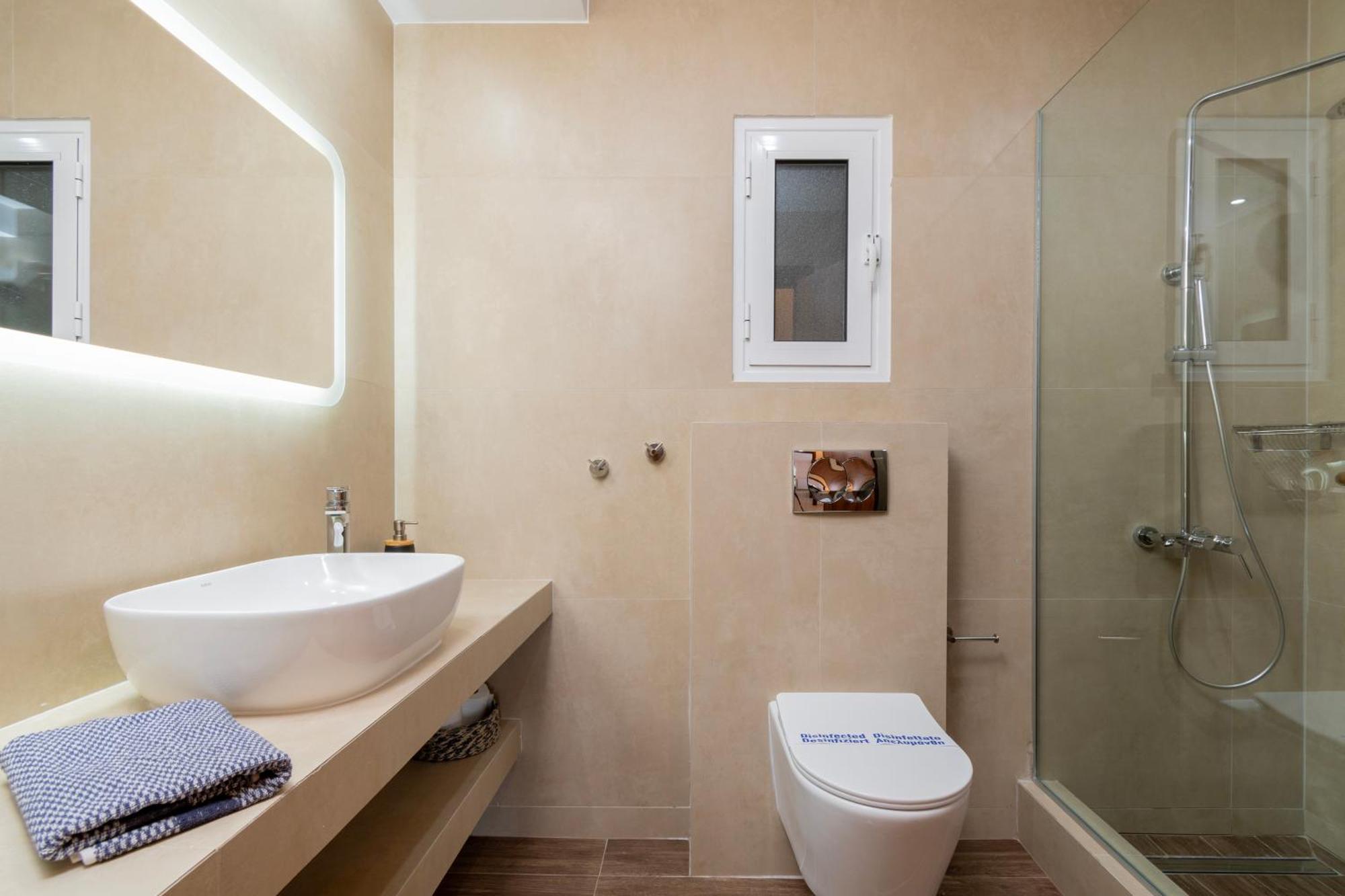 Apartment Sithoniars 2nd Floor Center With Amazing Seaview *