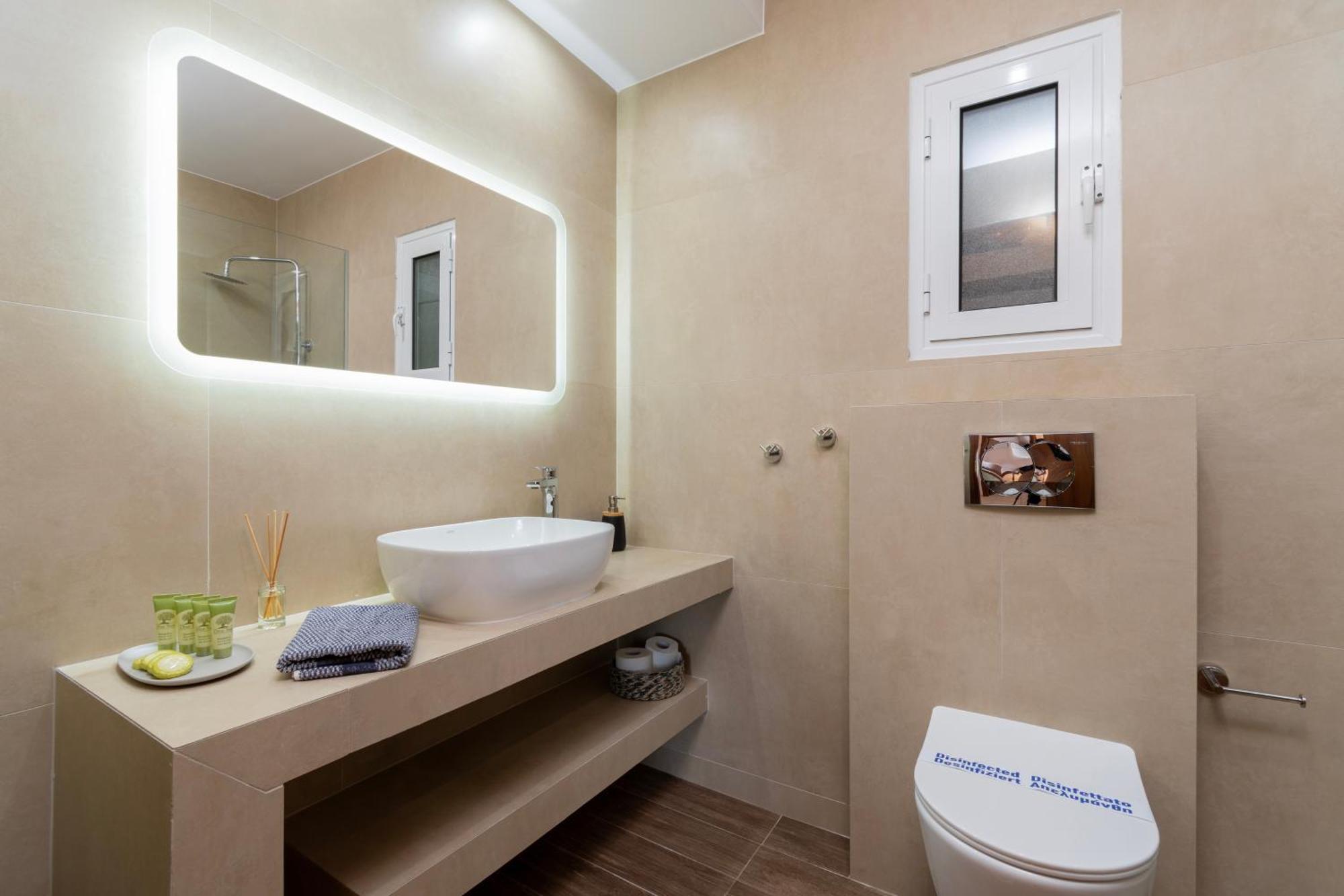 Sithoniars 2nd Floor Center With Amazing Seaview *