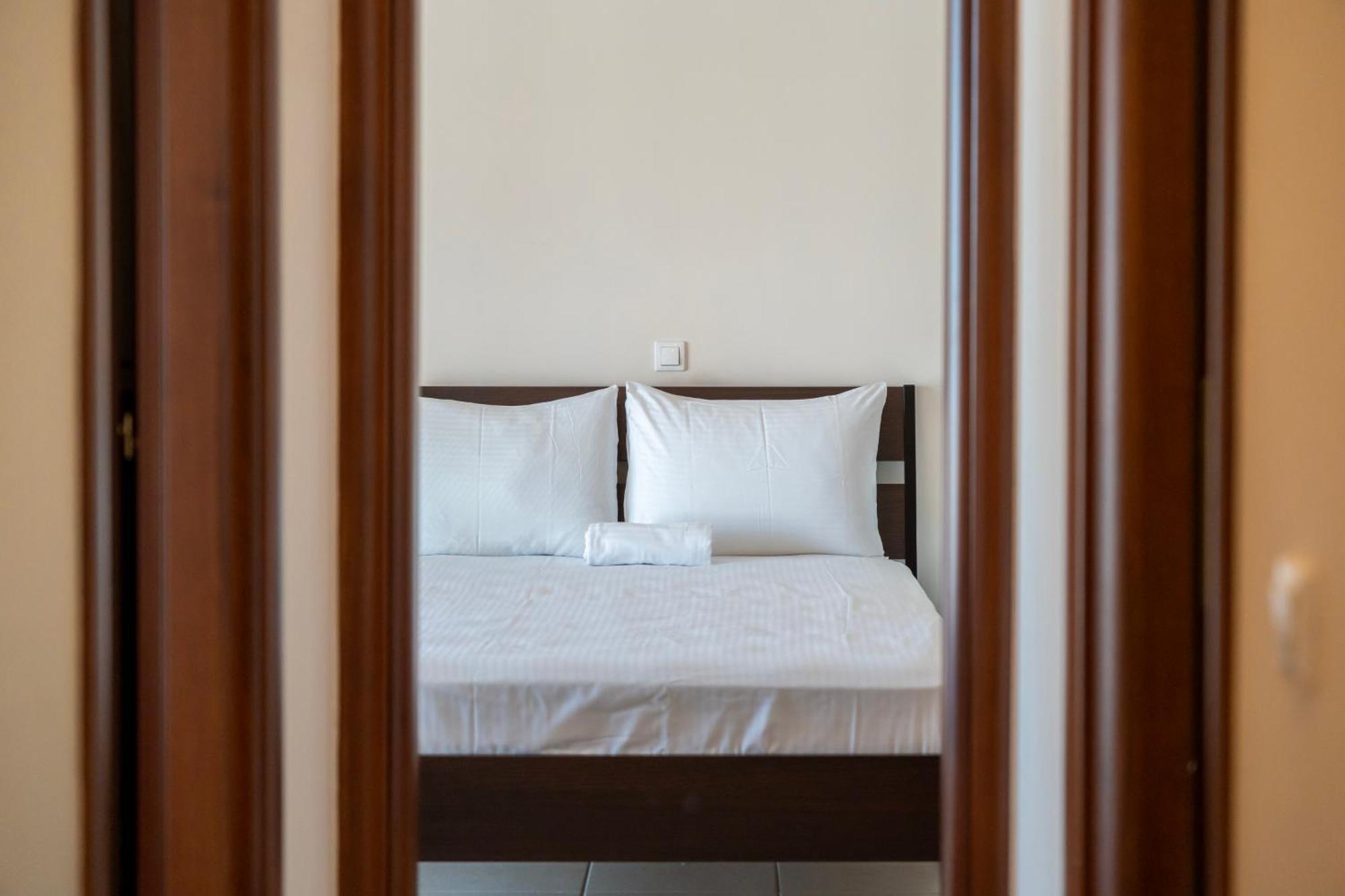 Apartment Sithoniars 2nd Floor Center With Amazing Seaview
