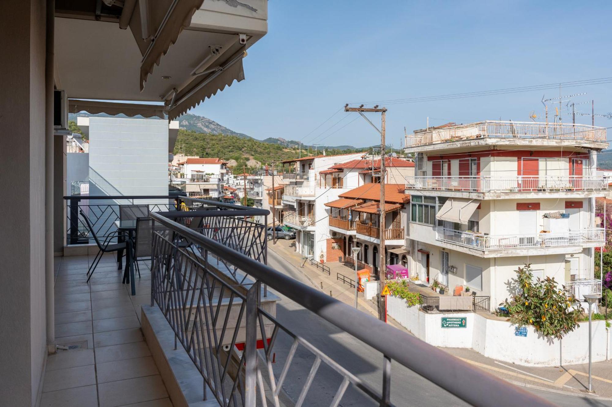 Apartment Sithoniars 2nd Floor Center With Amazing Seaview Neos Marmaras