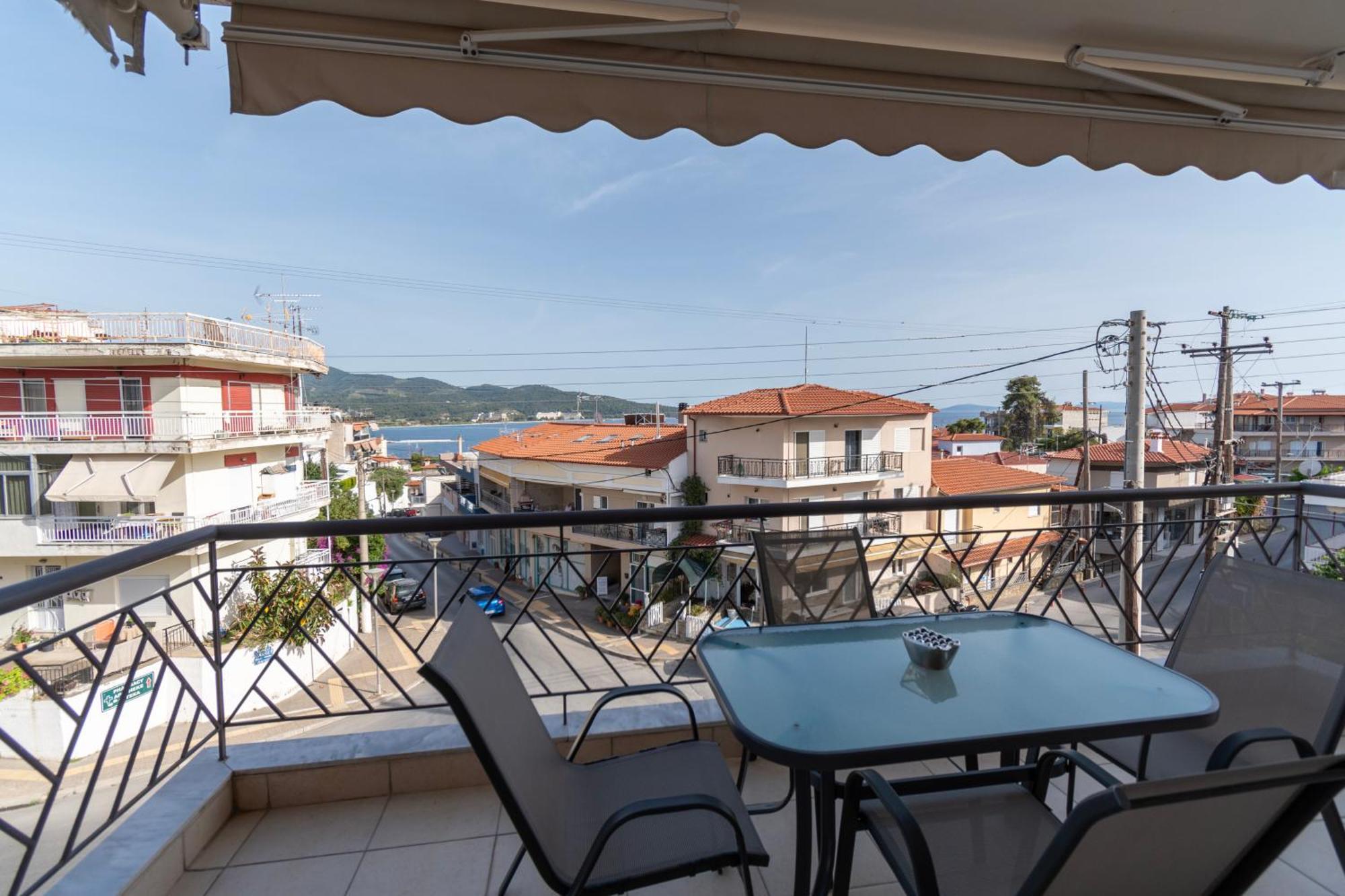 Sithoniars 2nd Floor Center With Amazing Seaview *